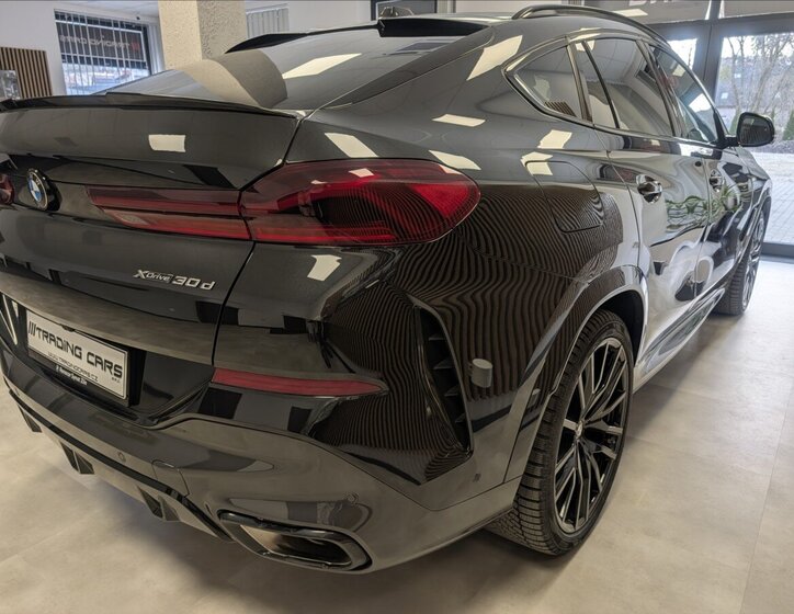 BMW X6 Sedan 3,0 l 210 kw