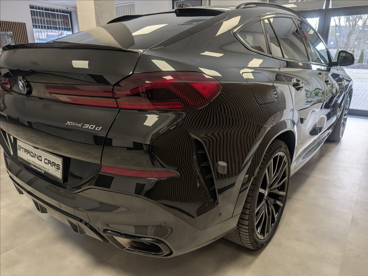 BMW X6 Sedan 3,0 l 210 kw