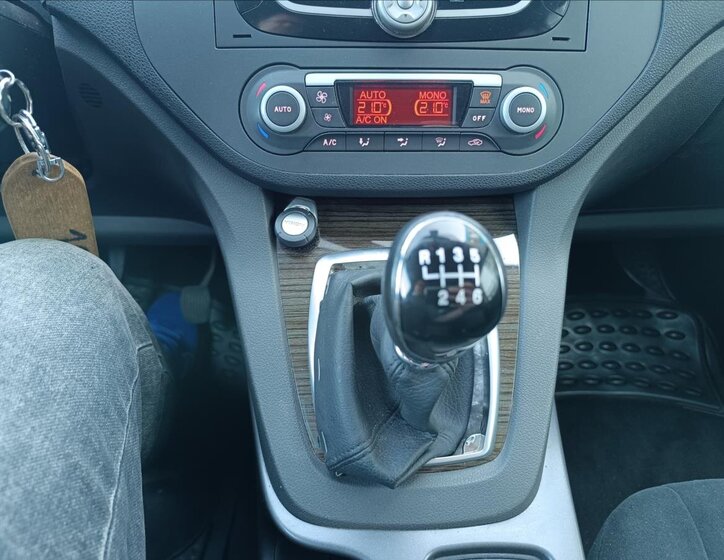 Ford C-MAX MPV 2,0 l 100 kw