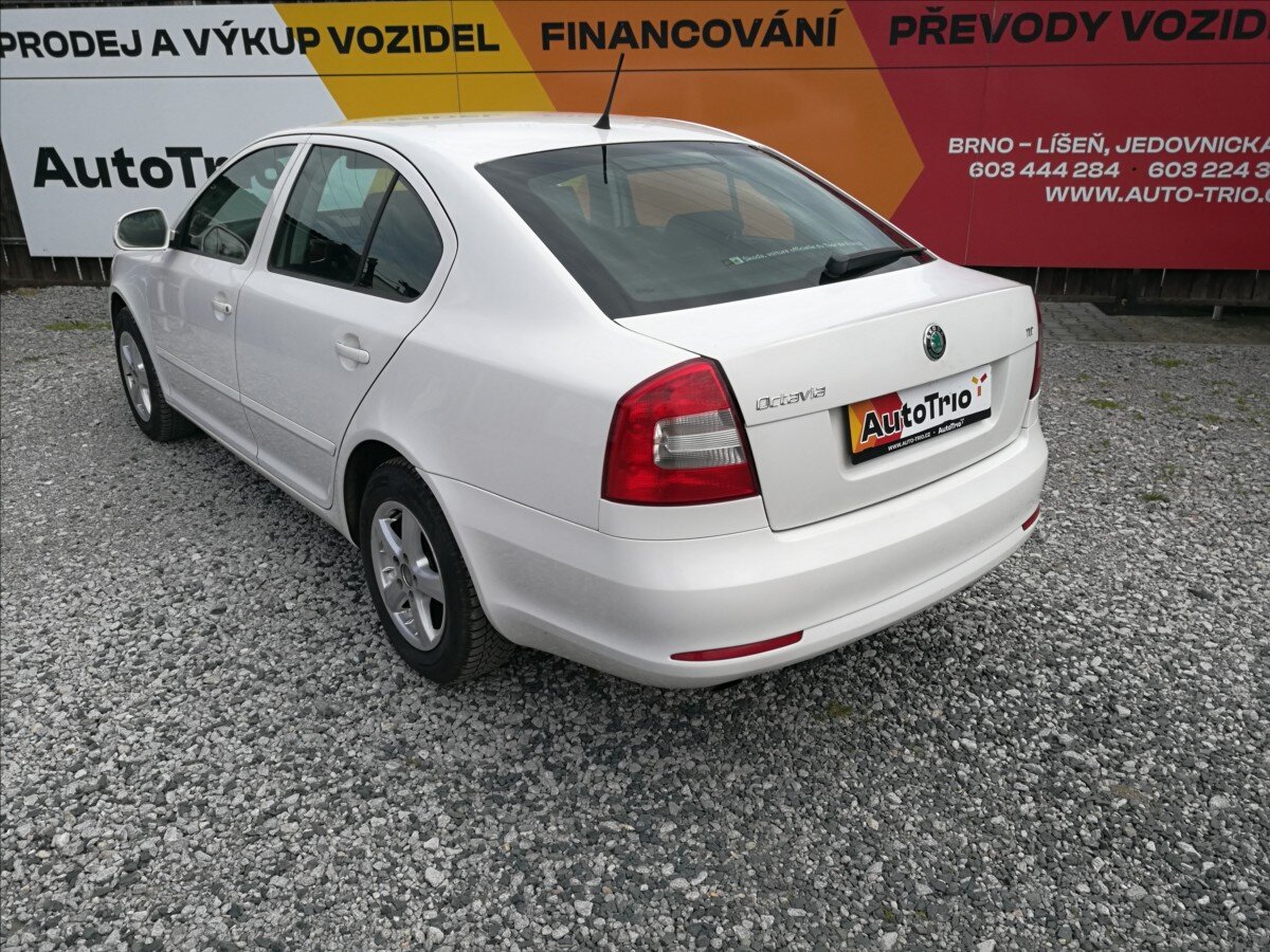 Škoda Octavia Sedan / Limuzína 1,6 l 77 kw