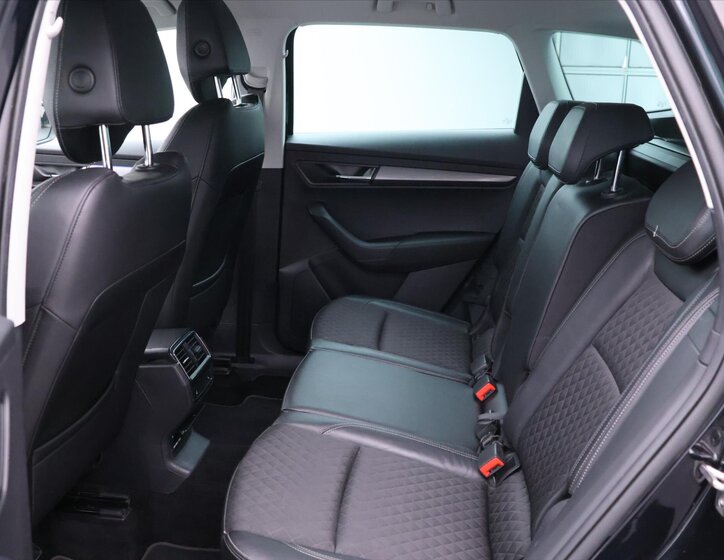 Škoda Karoq SUV / Terénní 1,6 l 85 kw