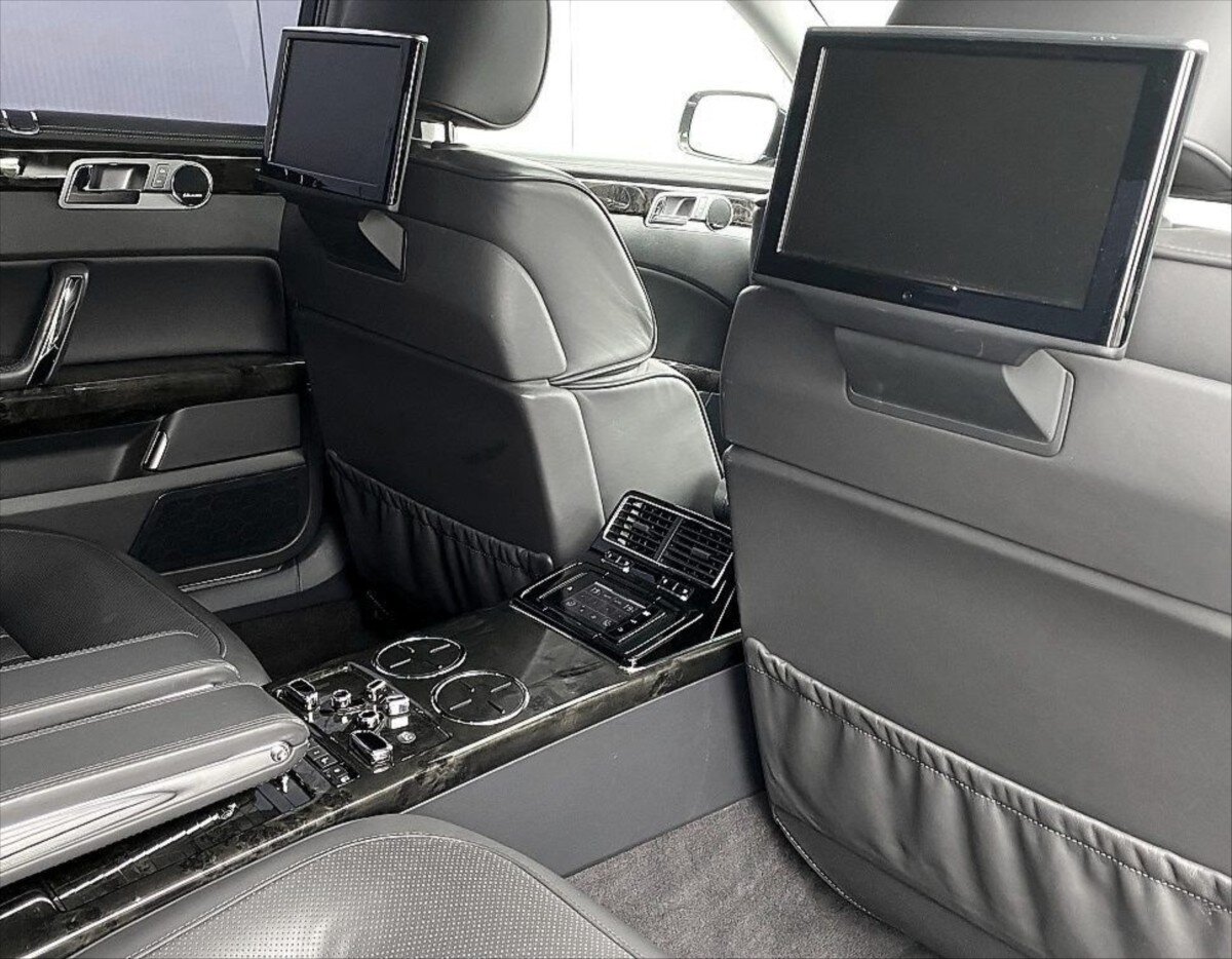 Volkswagen Phaeton Sedan / Limuzína 0,0 0