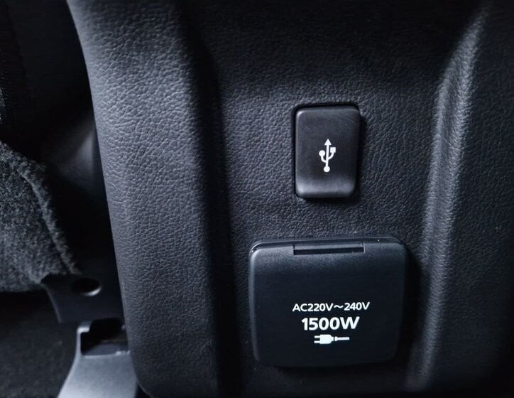 Mitsubishi Outlander SUV 2,4 l 165 kw