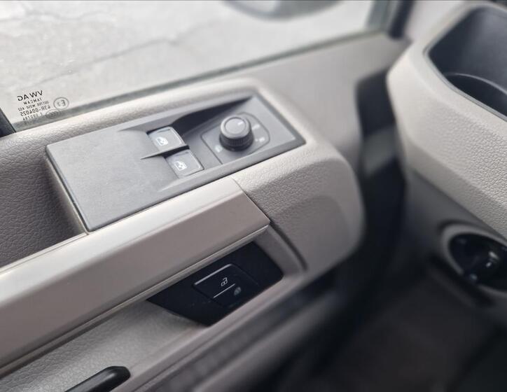 Volkswagen Crafter 28