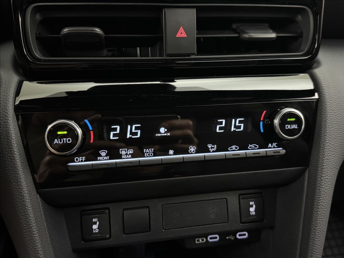 Toyota Yaris Cross SUV 1,5 l 96 kw