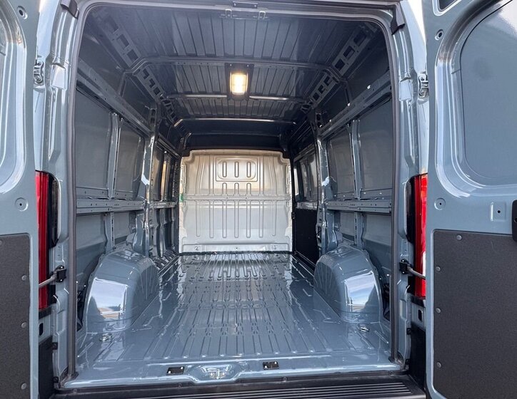 Toyota Proace Max Skříň 2,2 l 106 kw