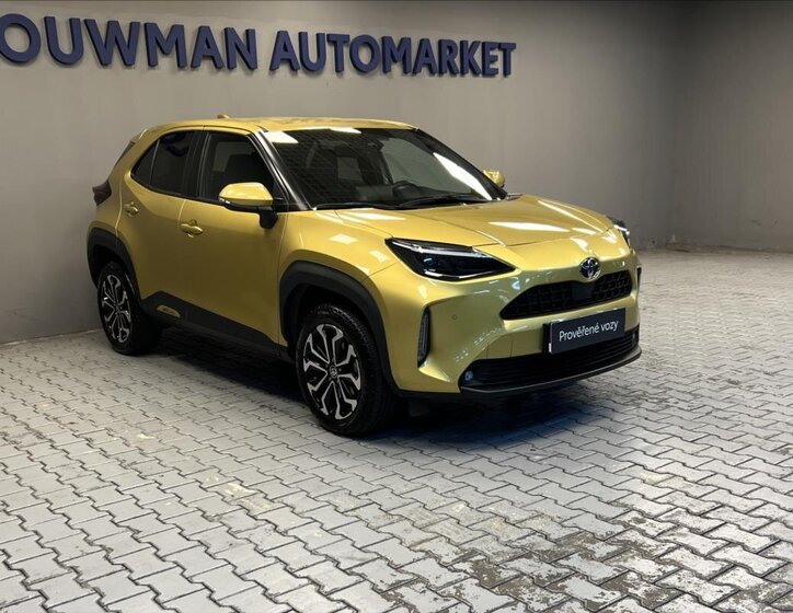 Toyota Yaris Cross 13