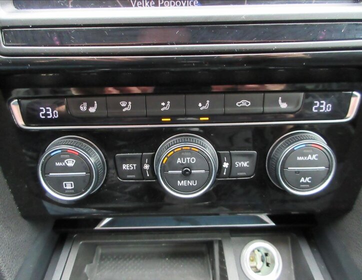 Volkswagen Passat Kombi 1,6 l 88 kw