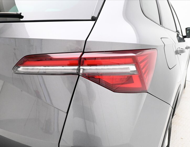 Škoda Karoq SUV 1,5 l 110 kw