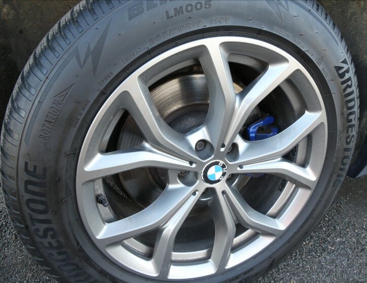 BMW X5 SUV / Terénní 3,0 l 195 kw