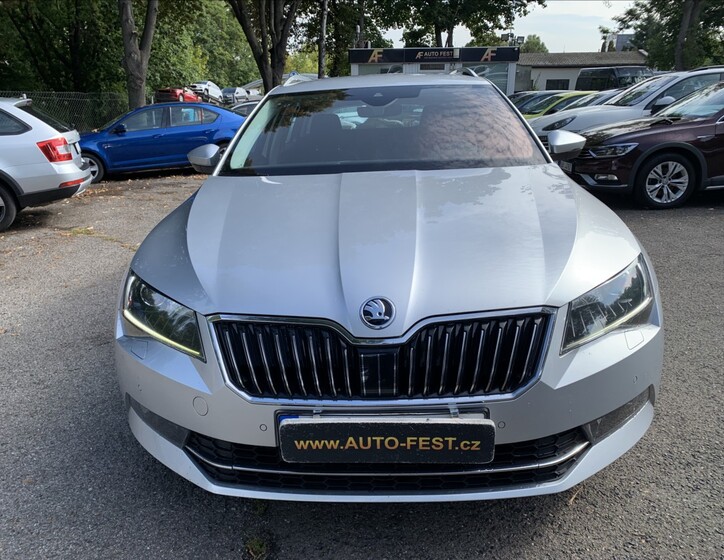 Škoda Superb 2