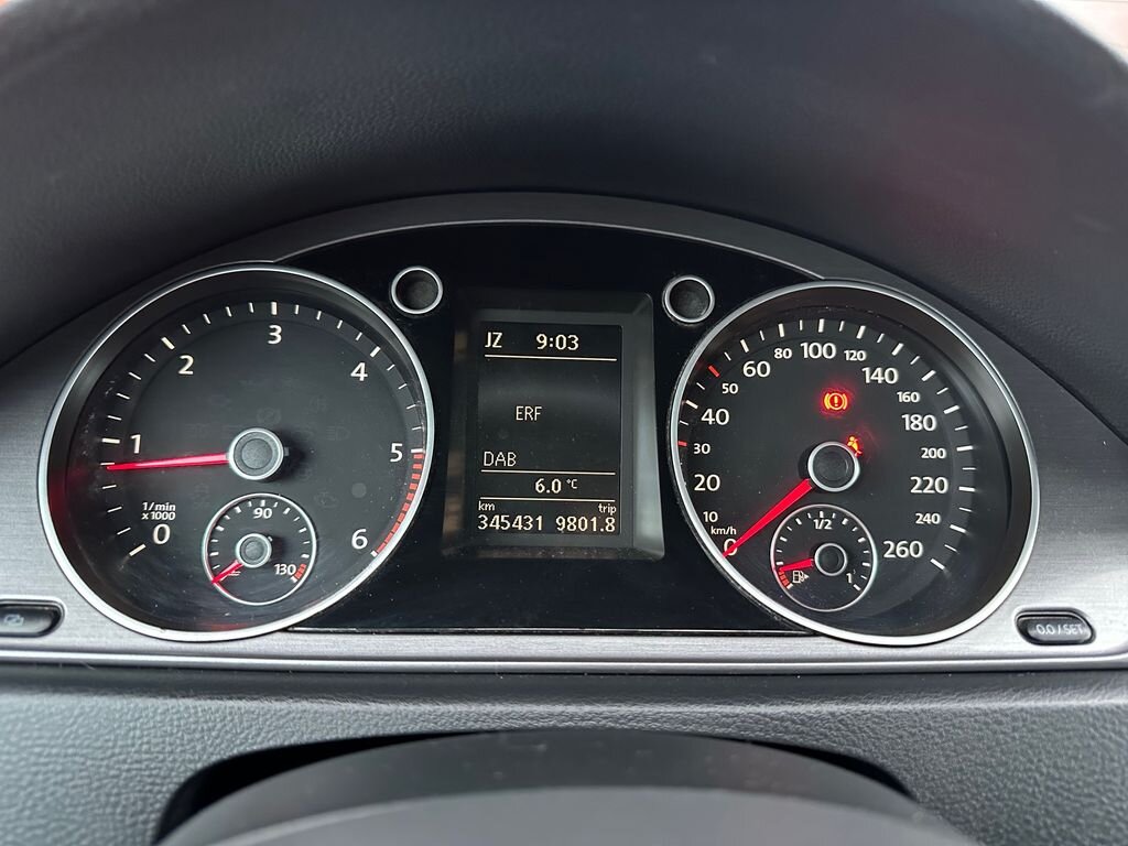 Volkswagen Passat Kombi 1,6 l 77 kw