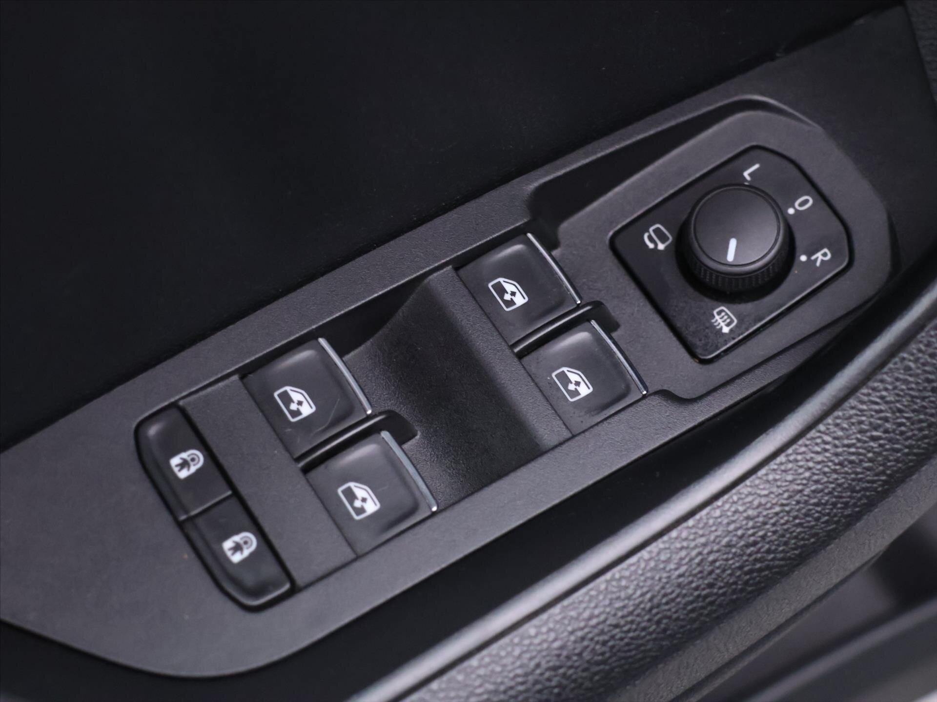 Škoda Karoq SUV / Terénní 2,0 l 110 kw