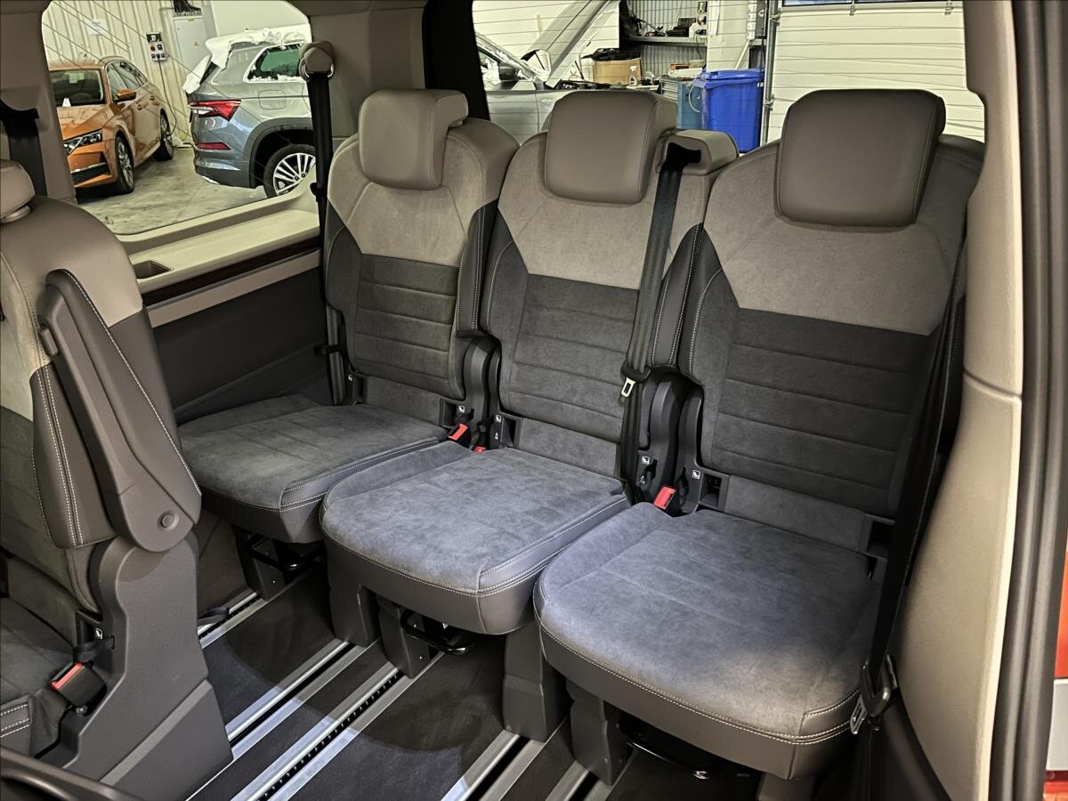 Volkswagen Multivan MPV 2,0 l 110 kw