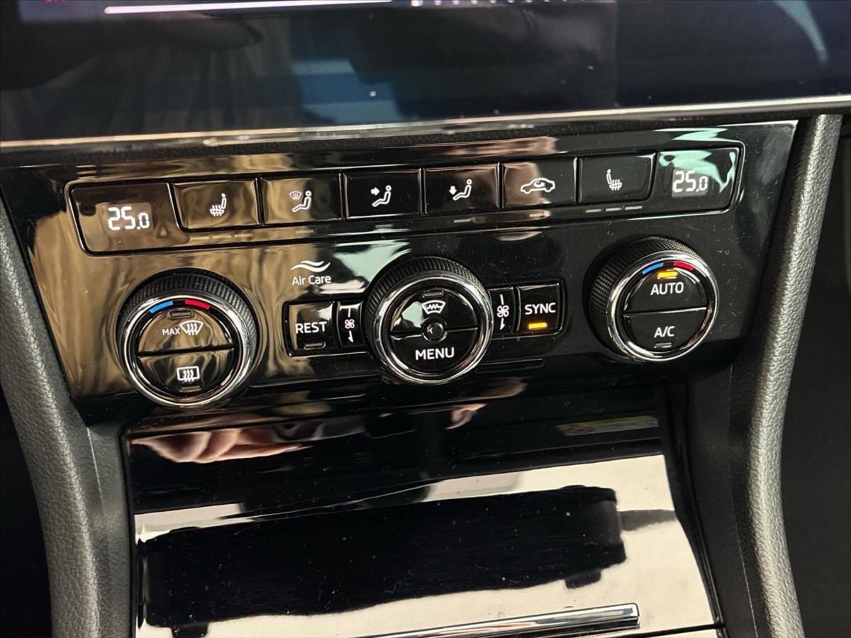 Škoda Superb Liftback 2,0 l 140 kw