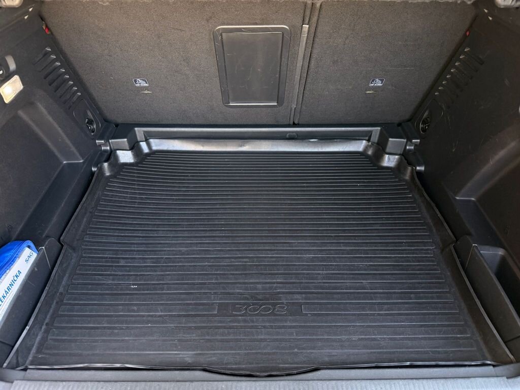 Peugeot 3008 SUV / Terénní 1,2 l 96 kw