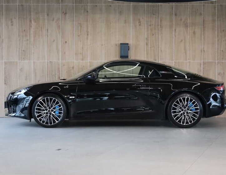 Ostatní Ostatní Kupé 1,8 l 185 kw