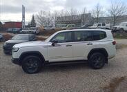 Toyota Land Cruiser 4