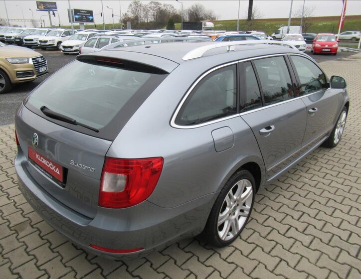 Škoda Superb 2