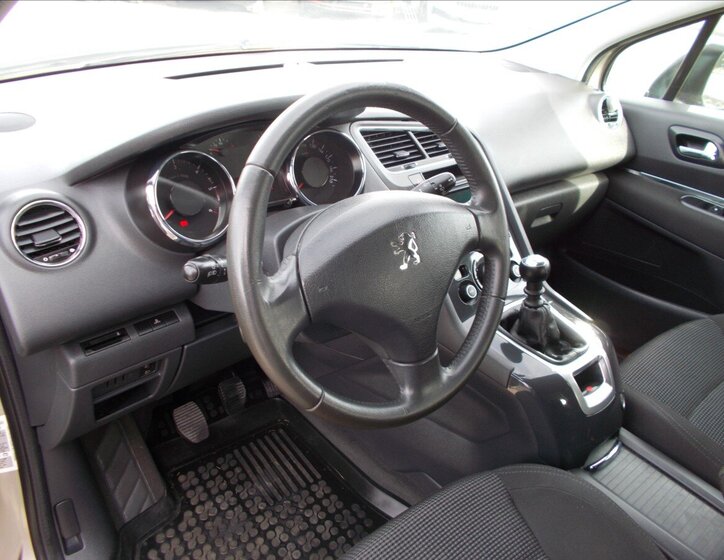 Peugeot 5008 MPV 1,6 l 80 kw