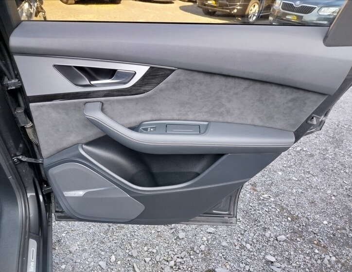 Audi Q7 SUV / Terénní 3,0 l 200 kw