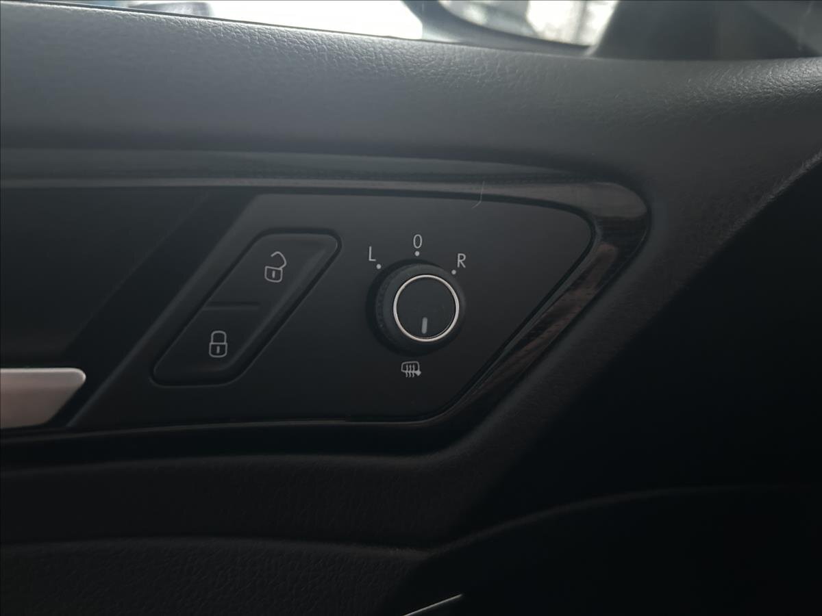 Volkswagen Golf Kombi 999,0 81 kw