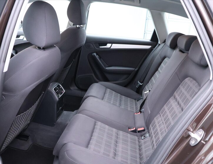 Audi A4 Kombi 2,0 l 110 kw