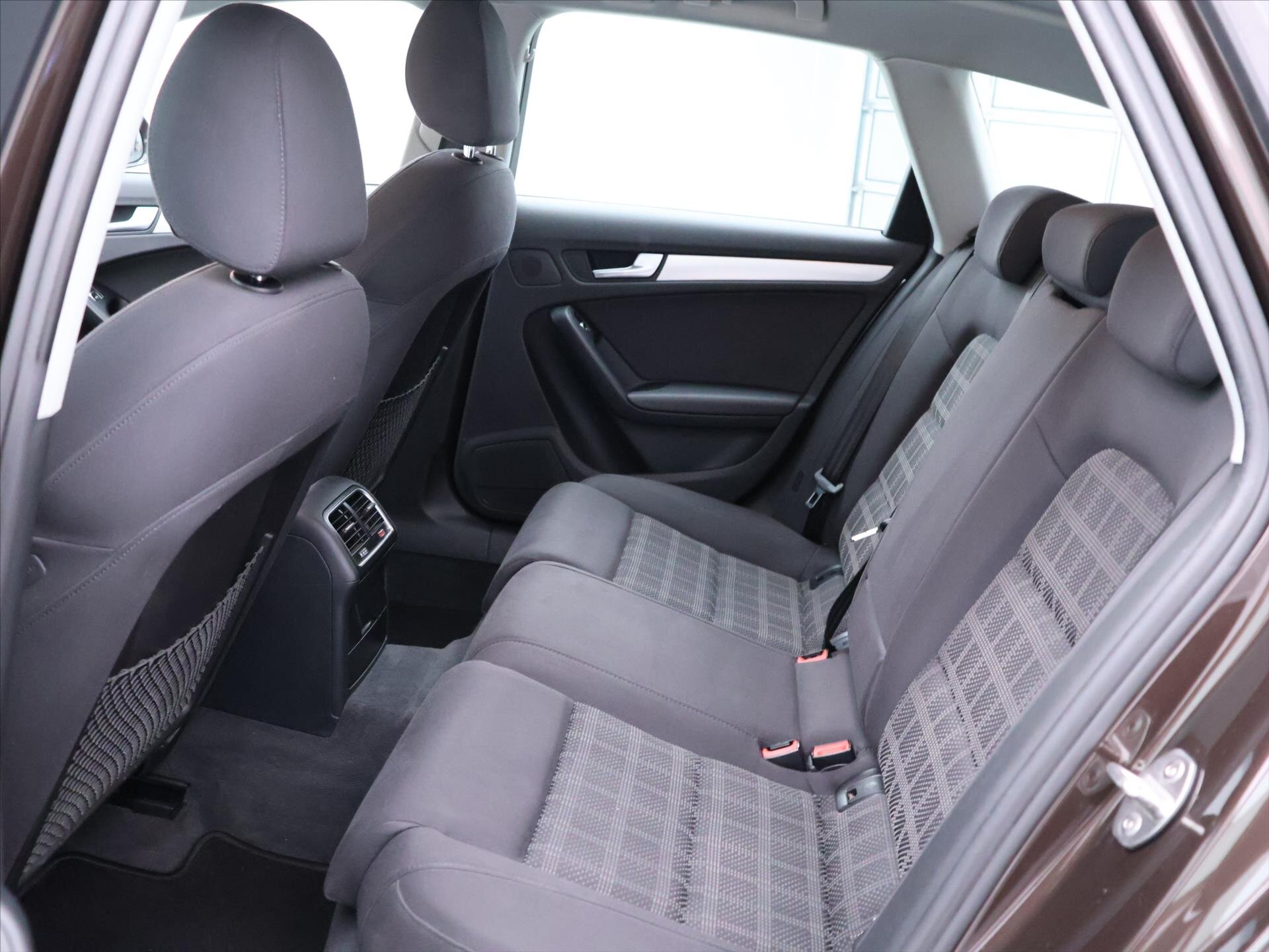 Audi A4 Kombi 2,0 l 110 kw