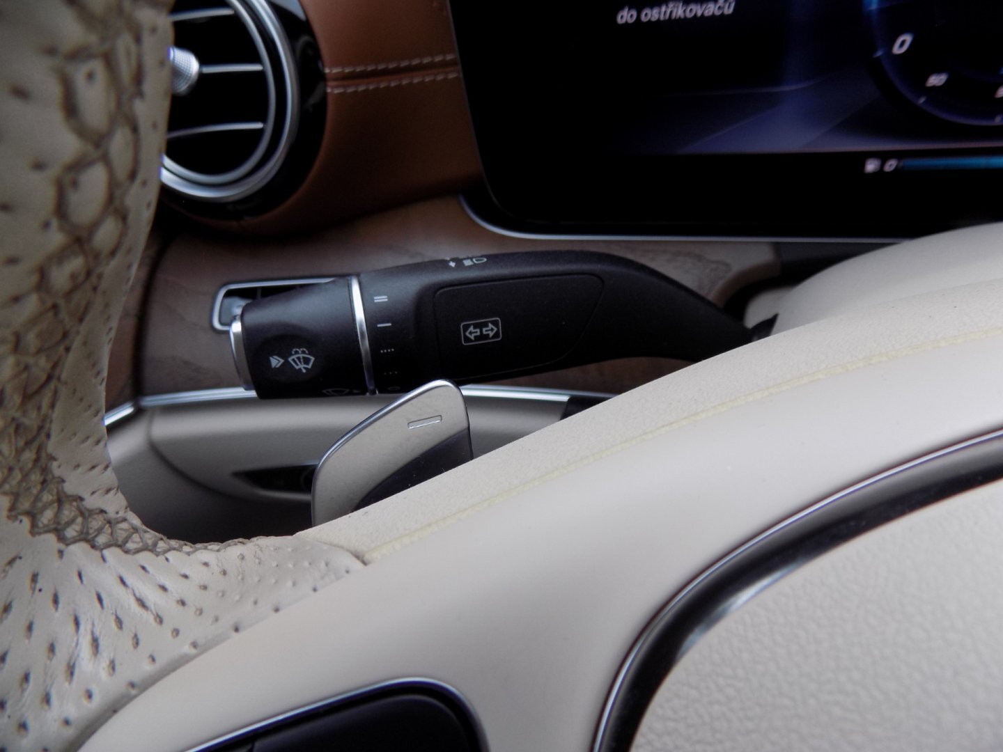 Mercedes-Benz Třídy E Sedan 2,0 l 143 kw