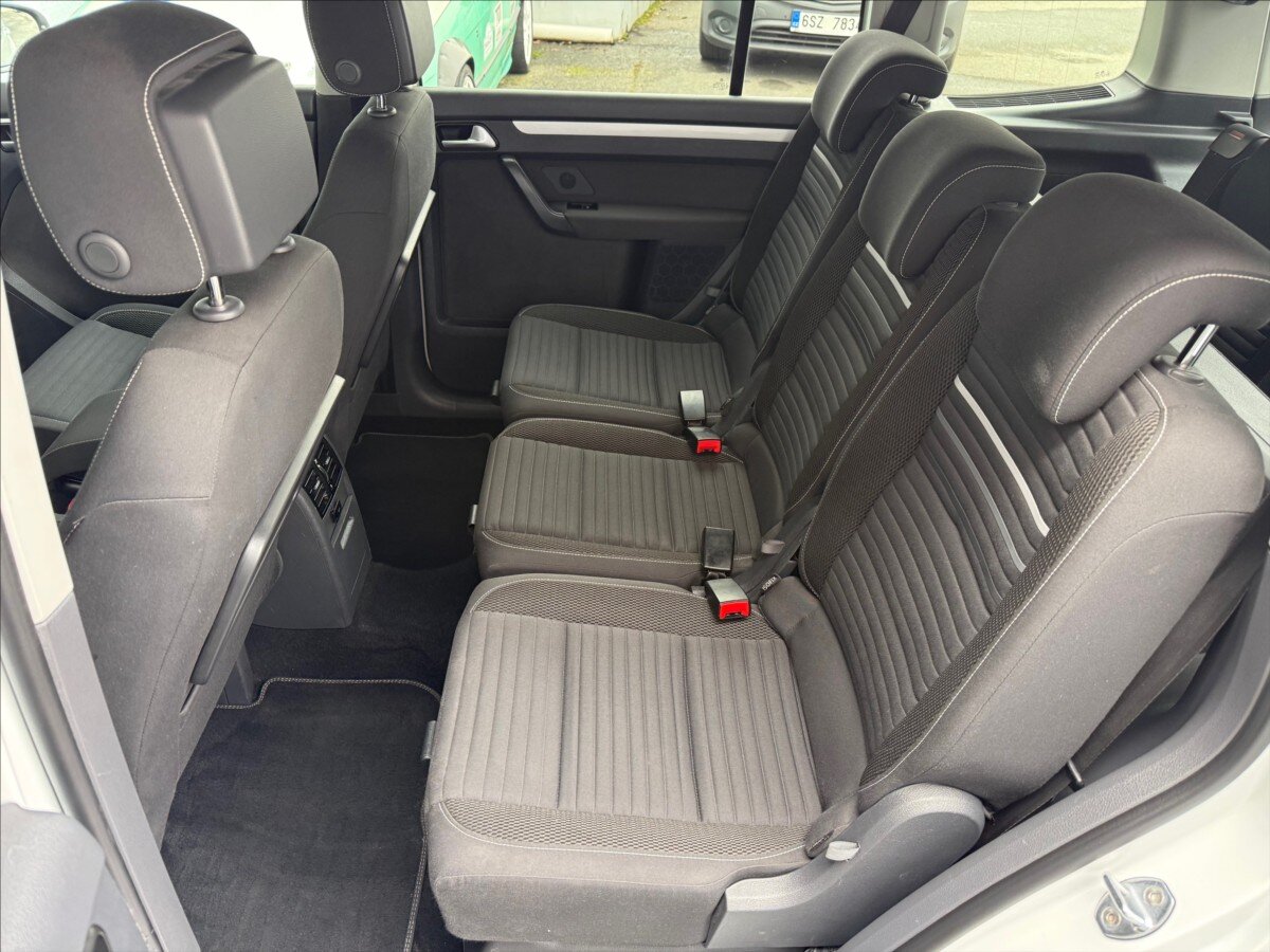 Volkswagen Touran Kombi 1,2 l 77 kw