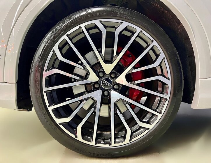 Audi Q8 SUV 3,0 l 290 kw