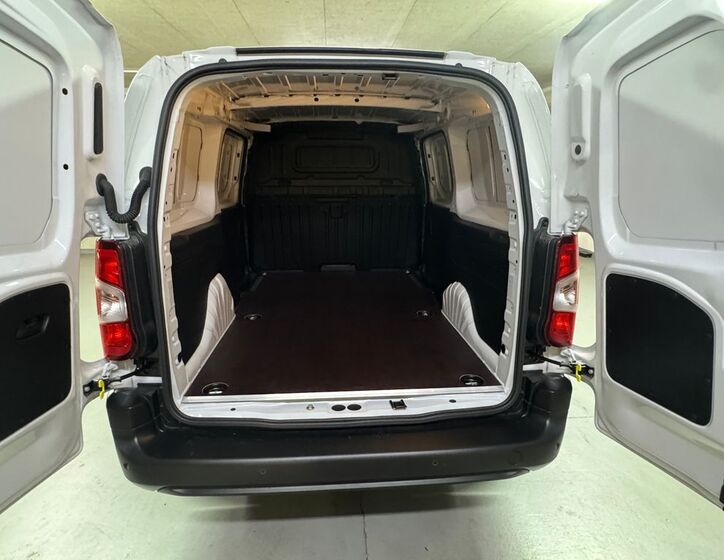 Toyota ProAce City 11