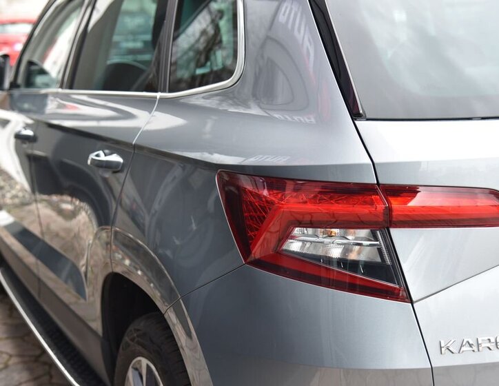 Škoda Karoq SUV / Terénní 1,5 l 110 kw