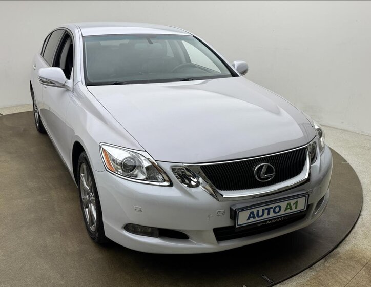 Lexus GS 300 Sedan / Limuzína 3,0 l 183 kw