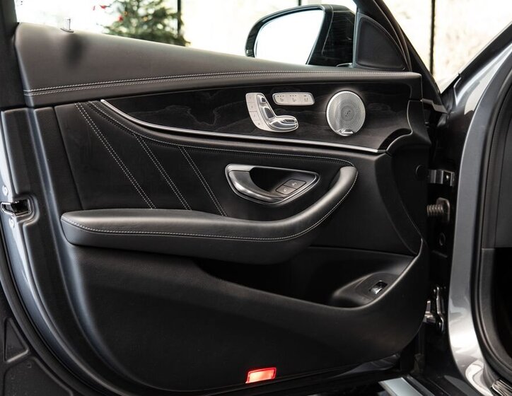 Mercedes-Benz Třídy E 8