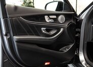 Mercedes-Benz Třídy E 8