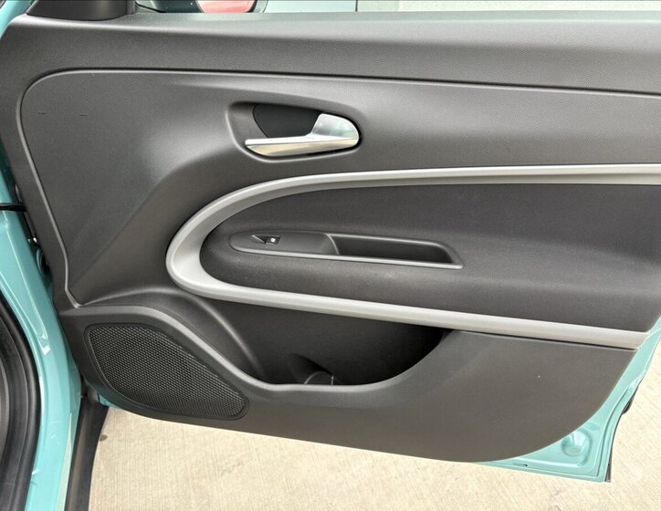 Jeep Avenger Sedan / Limuzína 1,2 l 74 kw