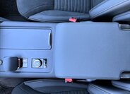 Land Rover Discovery SUV / Terénní 3,0 l 184 kw