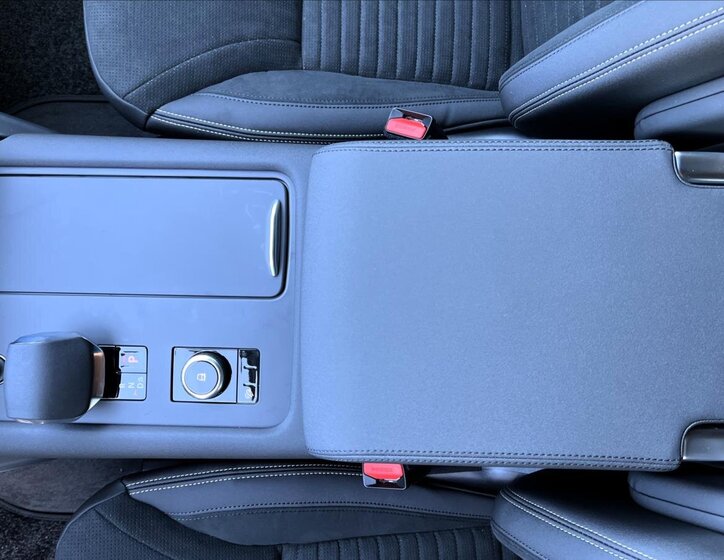 Land Rover Discovery SUV / Terénní 3,0 l 184 kw