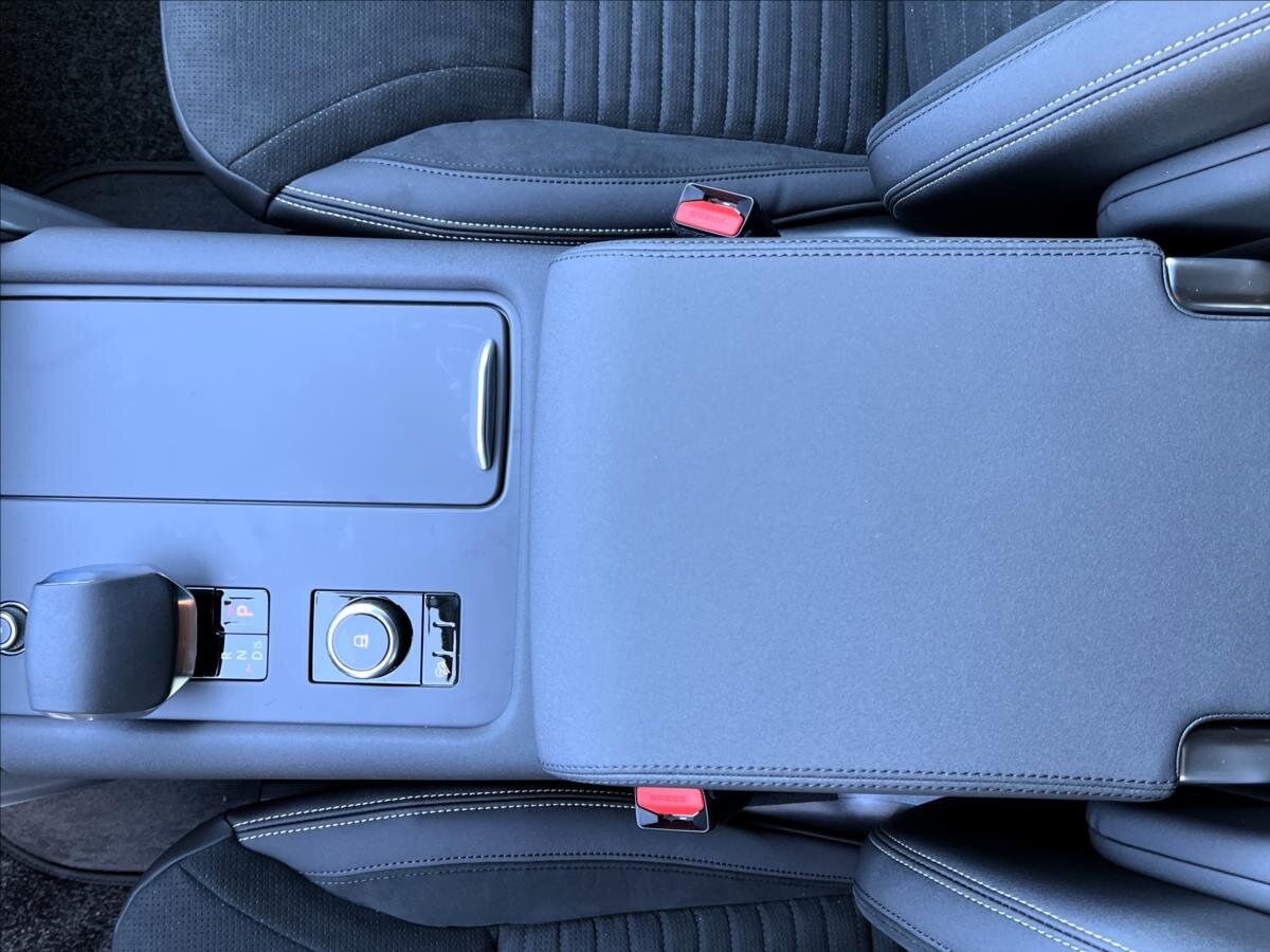 Land Rover Discovery SUV / Terénní 3,0 l 184 kw