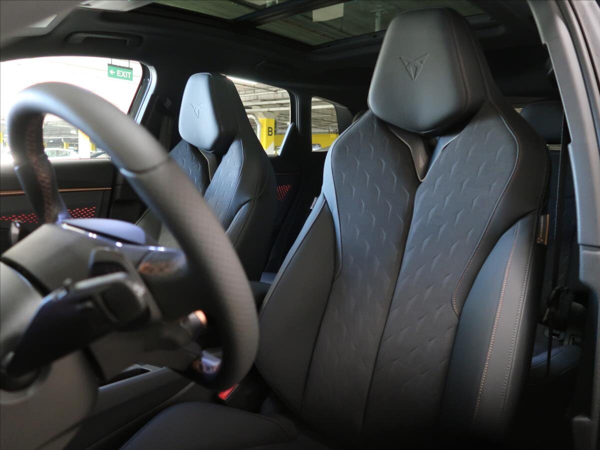 Cupra Terramar SUV / Terénní 2,0 l 195 kw