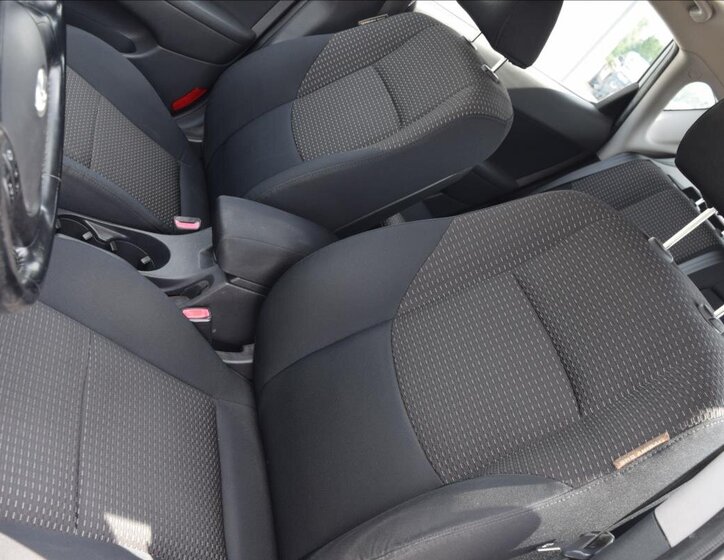 Hyundai i30 Hatchback 1,6 l 66 kw