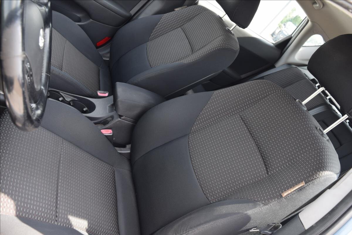 Hyundai i30 Hatchback 1,6 l 66 kw