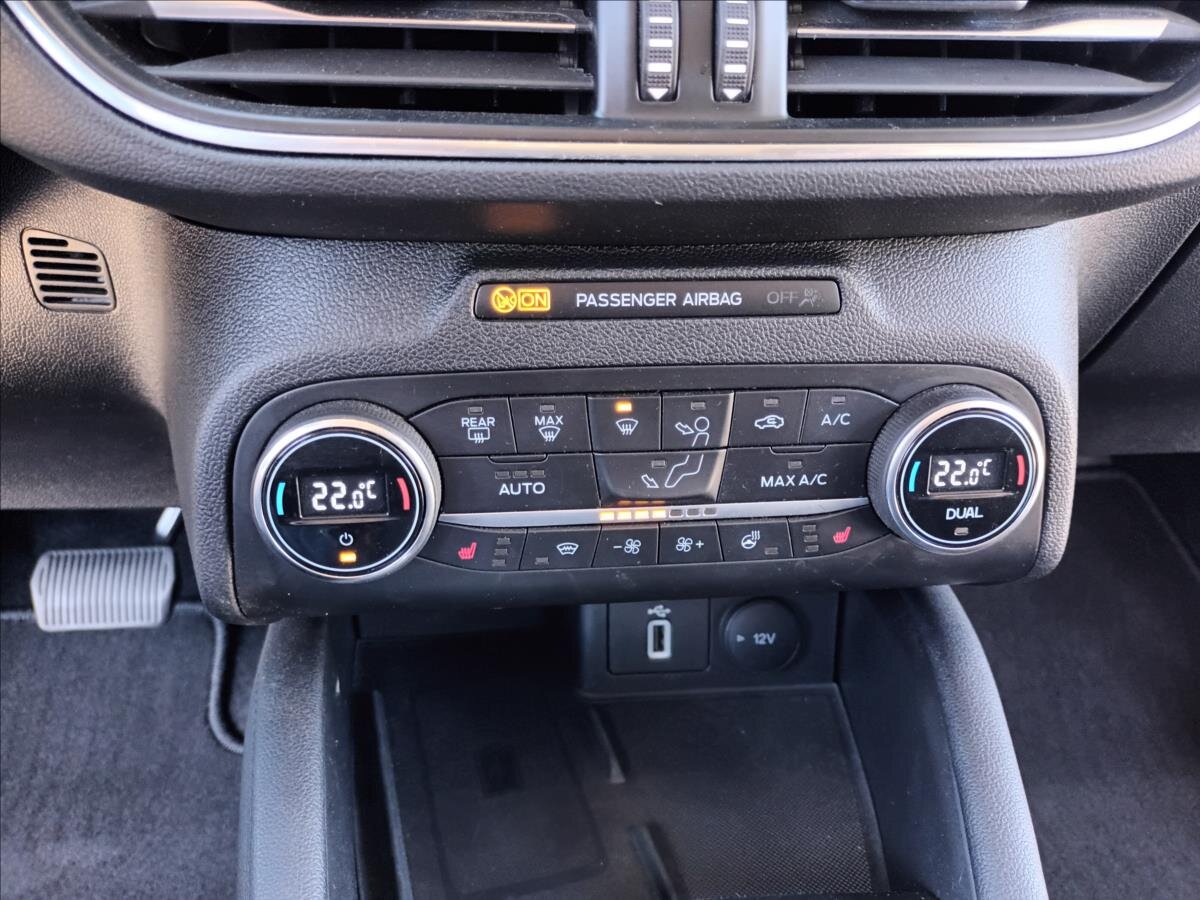 Ford Focus Kombi 1,5 l 88 kw