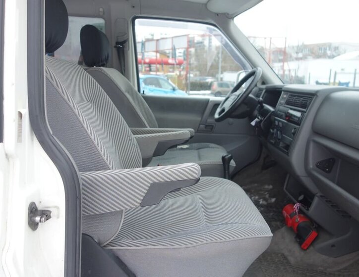 Volkswagen Multivan 16
