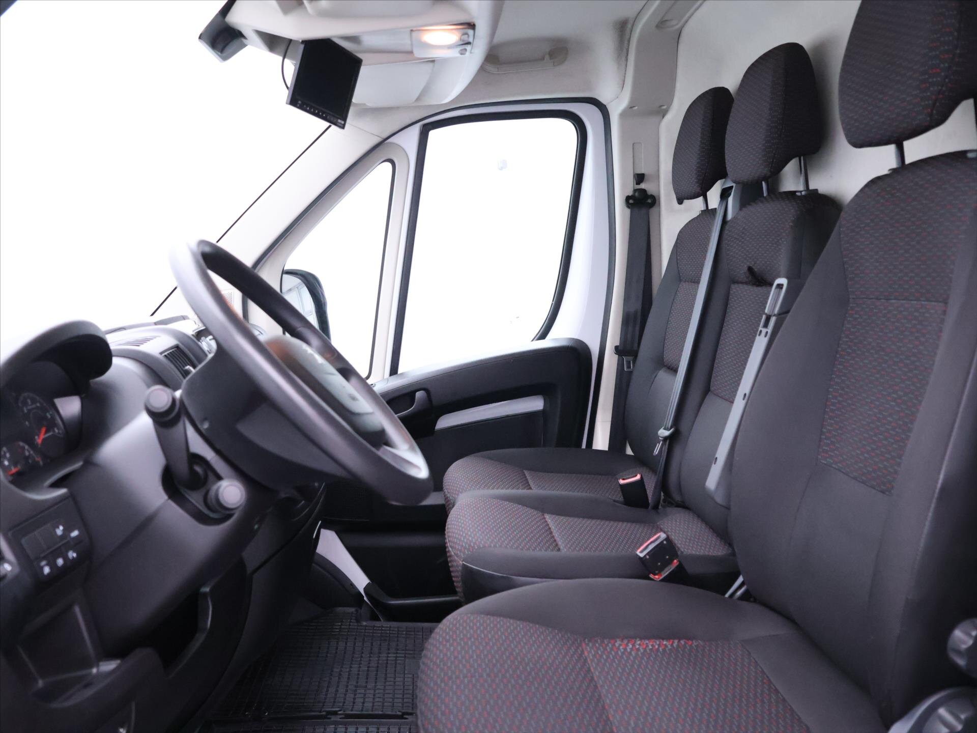 Peugeot Boxer Skříň 2,2 l 121 kw