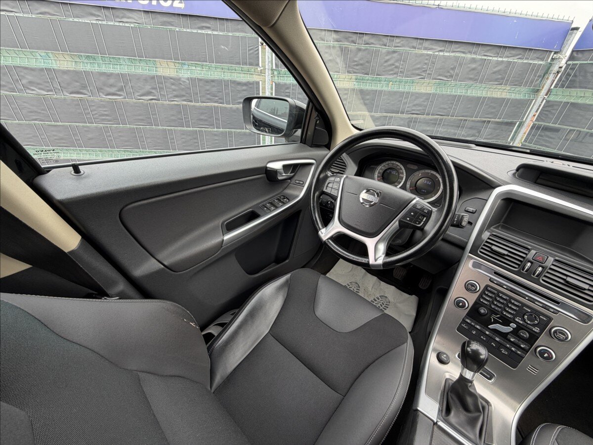 Volvo XC60 SUV / Terénní 2,4 l 165 kw