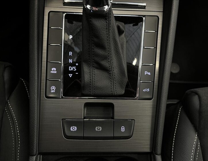 Škoda Superb Kombi 2,0 l 110 kw