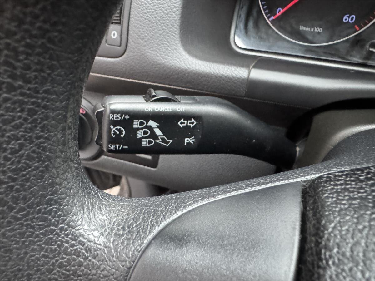 Volkswagen Touran MPV 1,9 l 77 kw