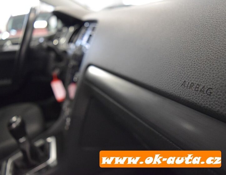 Volkswagen Golf Kombi 1,6 l 85 kw